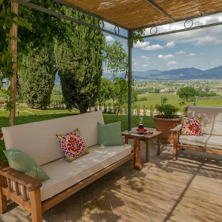 La Collina Degli Ulivi 8&2, Emma Villa Montefalco