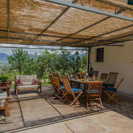 Villa La Collina Degli Ulivi 8&2, Emma