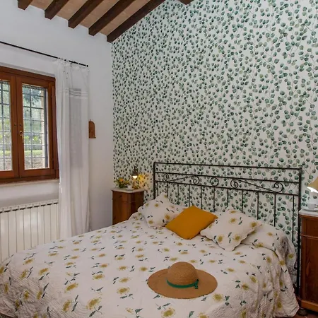 La Collina Degli Ulivi 8&2, Emma * מונטפאלקו