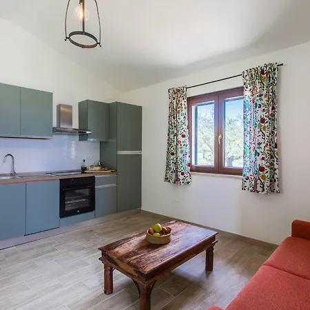 La Collina Degli Ulivi 8&2, Emma Villa Montefalco