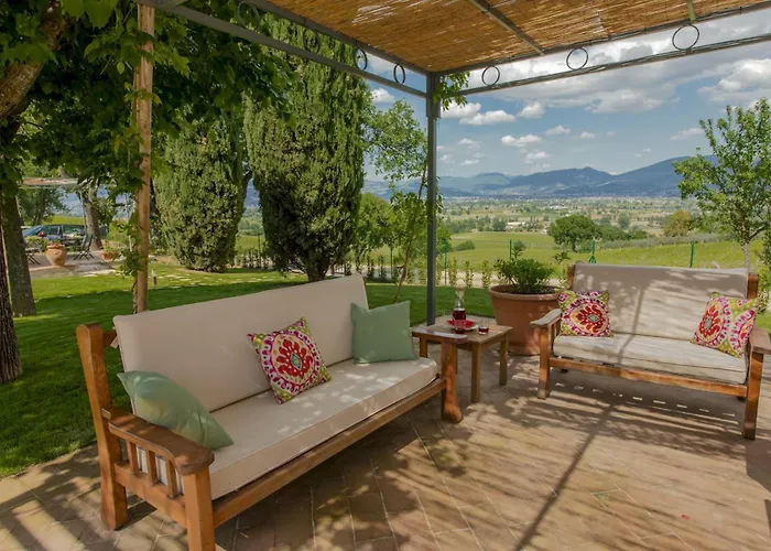 La Collina Degli Ulivi 8&2, Emma Villa Montefalco