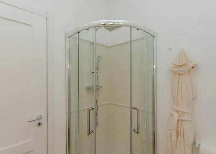 La Collina Degli Ulivi 8&2, Emma Villa *