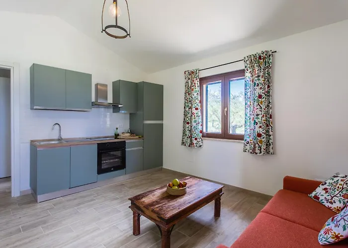 La Collina Degli Ulivi 8&2, Emma Villa Montefalco